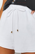 SNDYS Theo Shorts White Image
