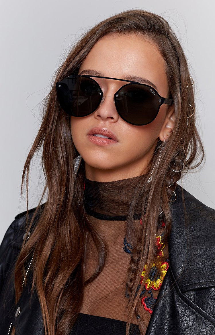 Quay Camden Heights Sunglasses Black Green Image
