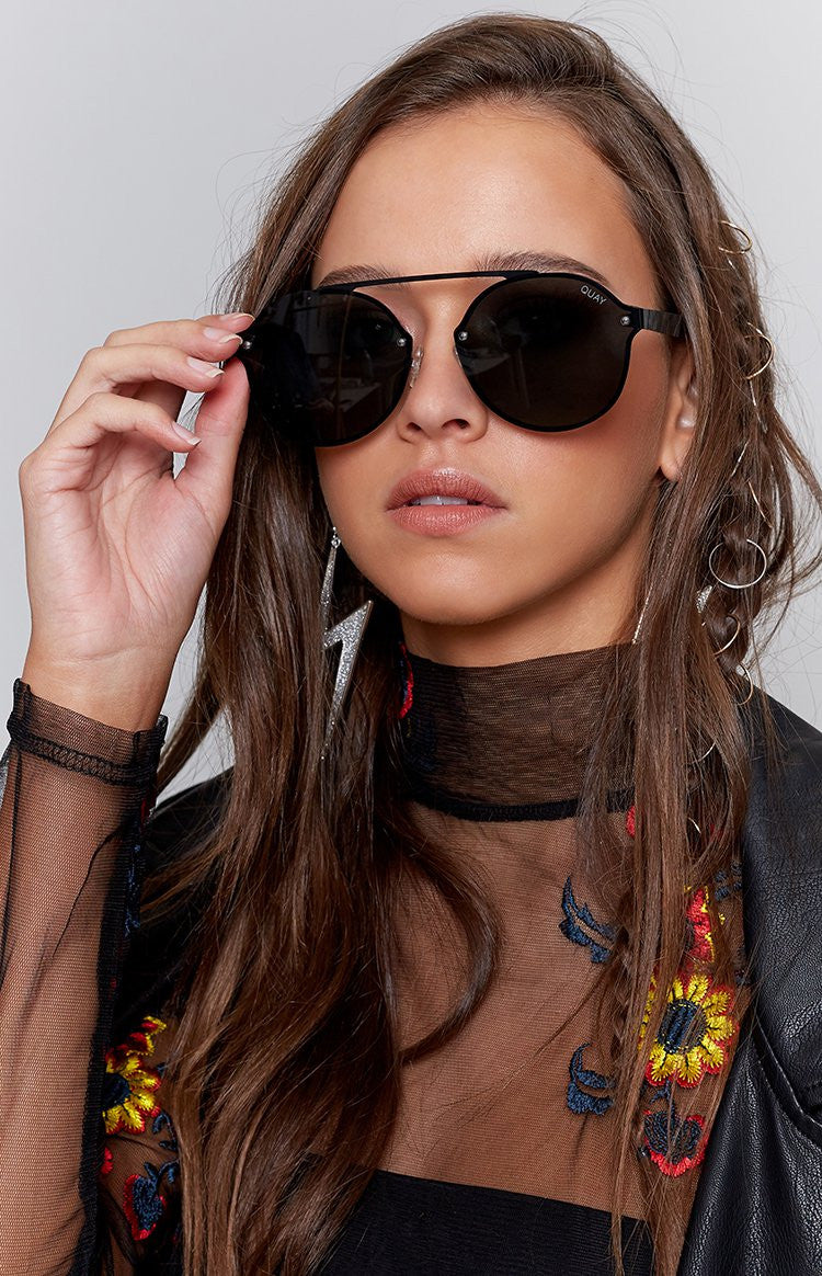 Quay Camden Heights Sunglasses Black Green Image
