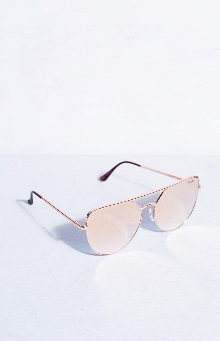 Quay Santa Fe Sunglasses Rose Pink Image
