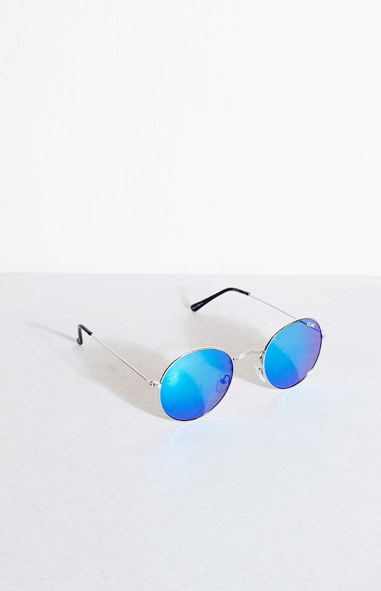 Quay Mod Star Sunglasses Silver Blue Second Image